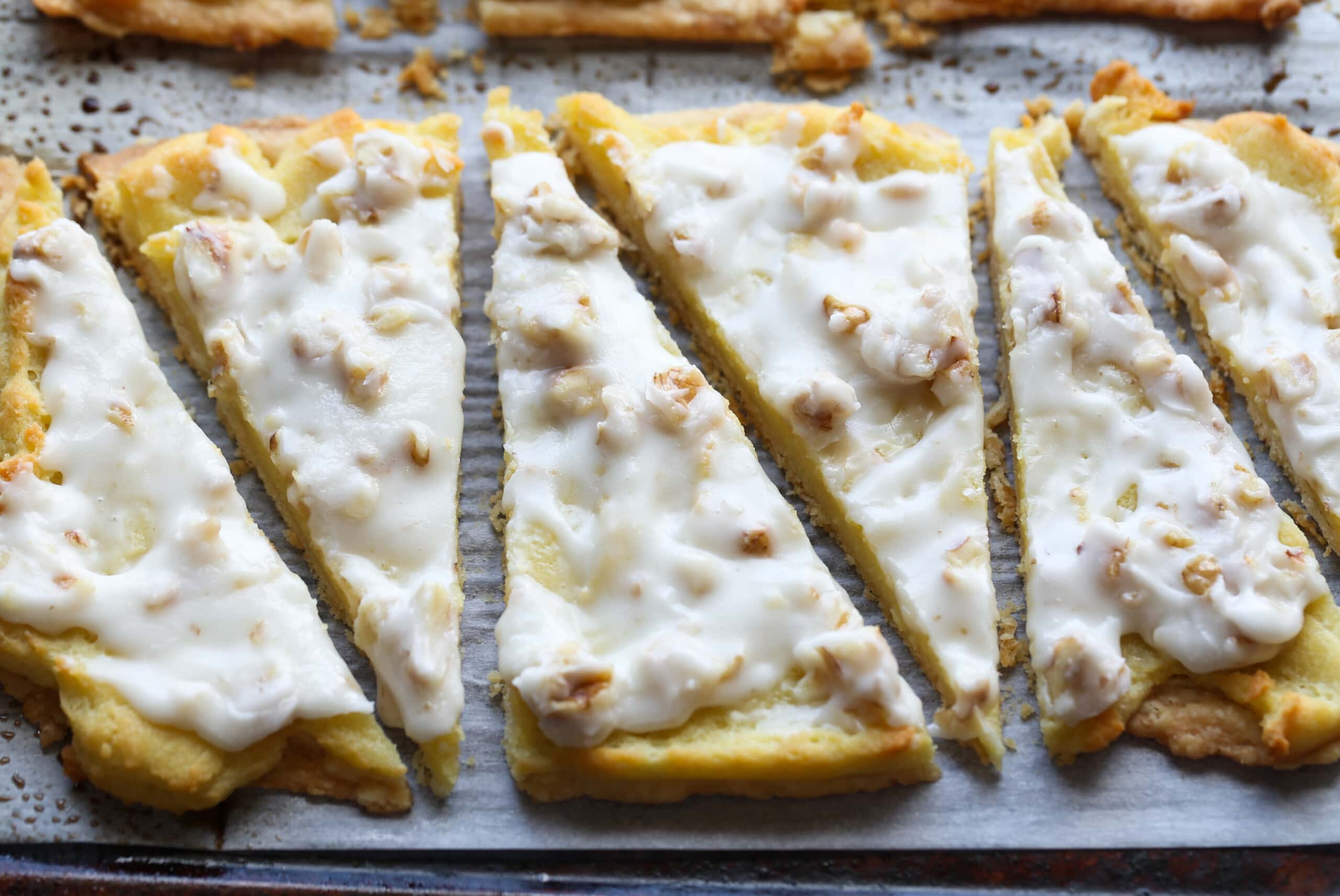 Trozos de pastel de café danés.