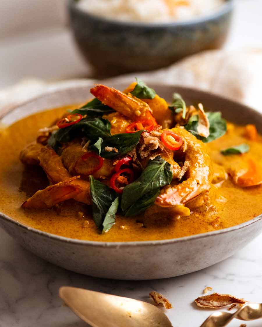 Curry amarillo tailandés listo para ser servido
