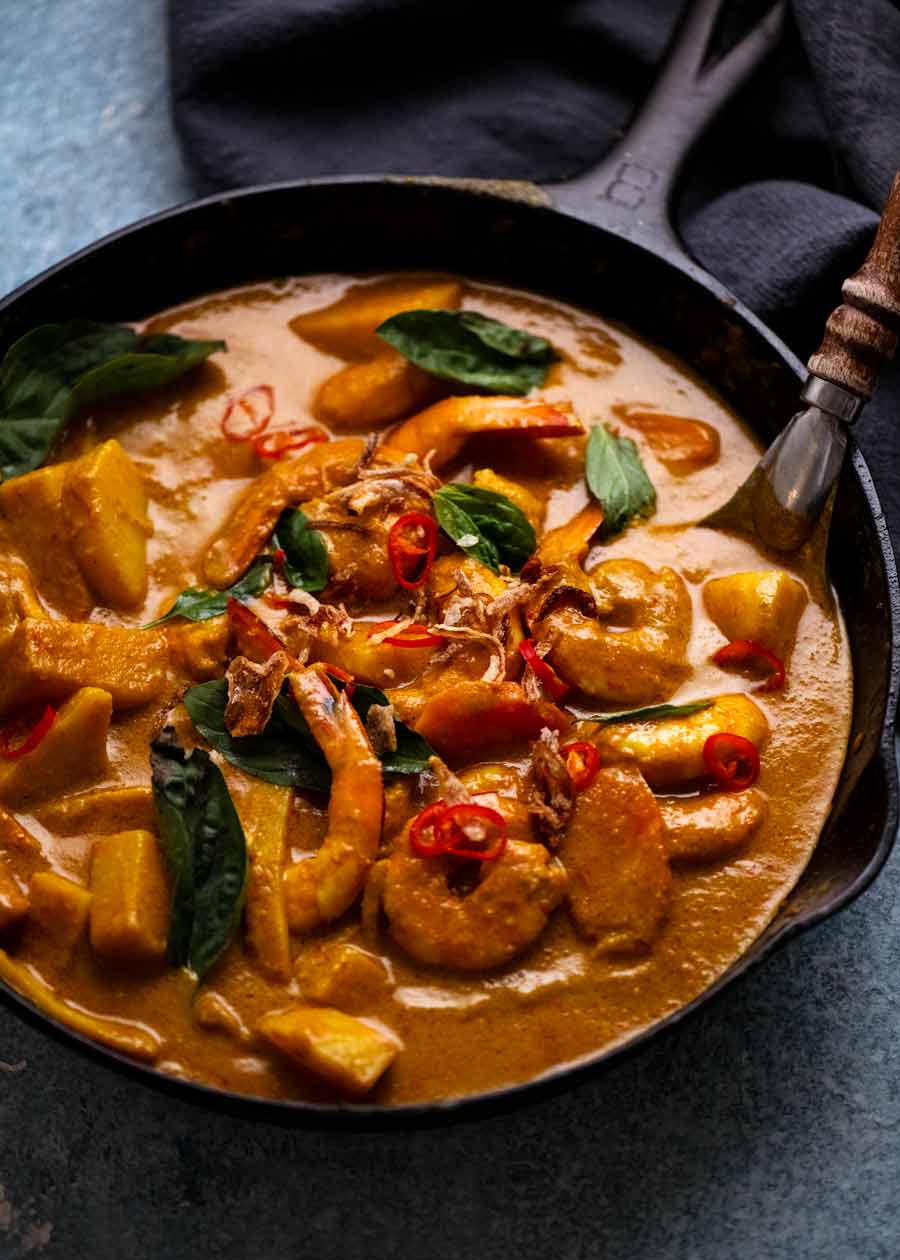 Curry amarillo tailandés recién hecho