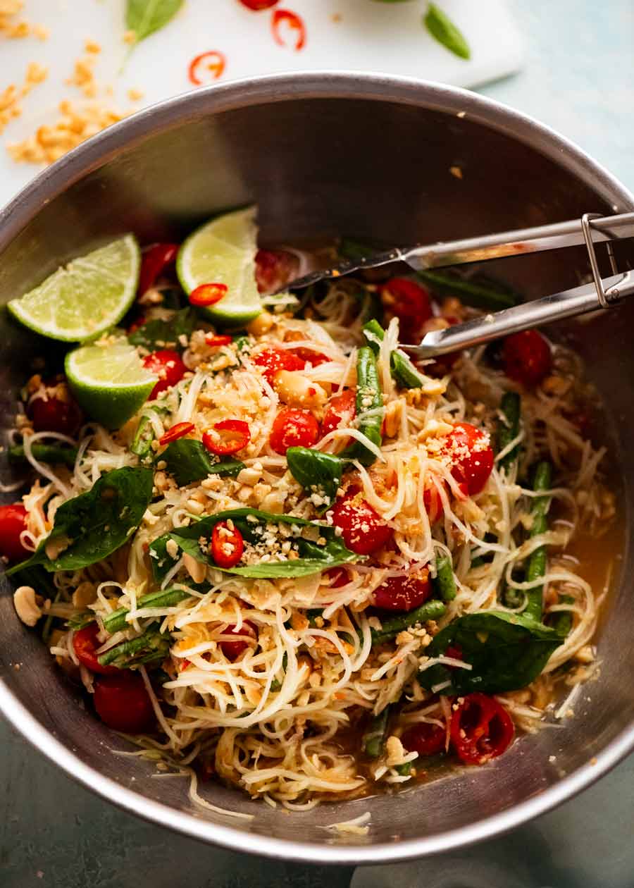 Tazón de ensalada de papaya verde (tailandesa)