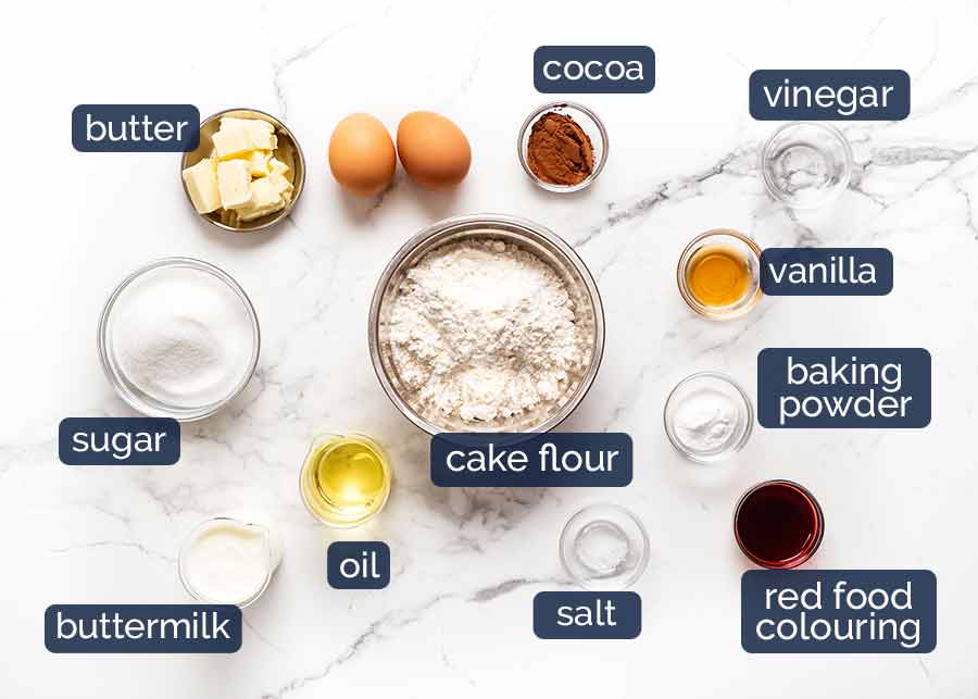 Ingredientes para cupcakes de terciopelo rojo