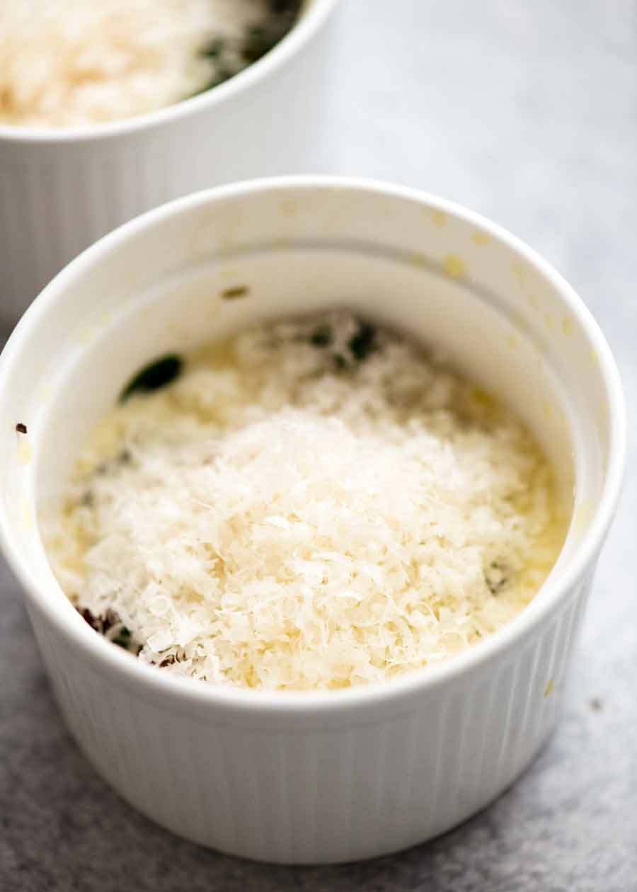 Hacer huevos al horno - Huevos fruncidos