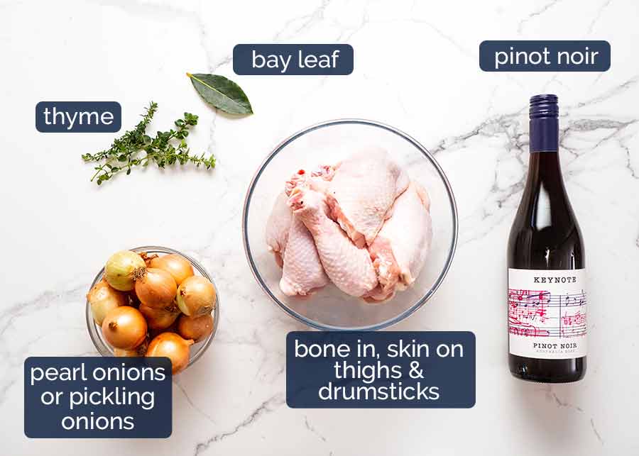 Ingredientes en Coq au Vin - estofado de pollo francés
