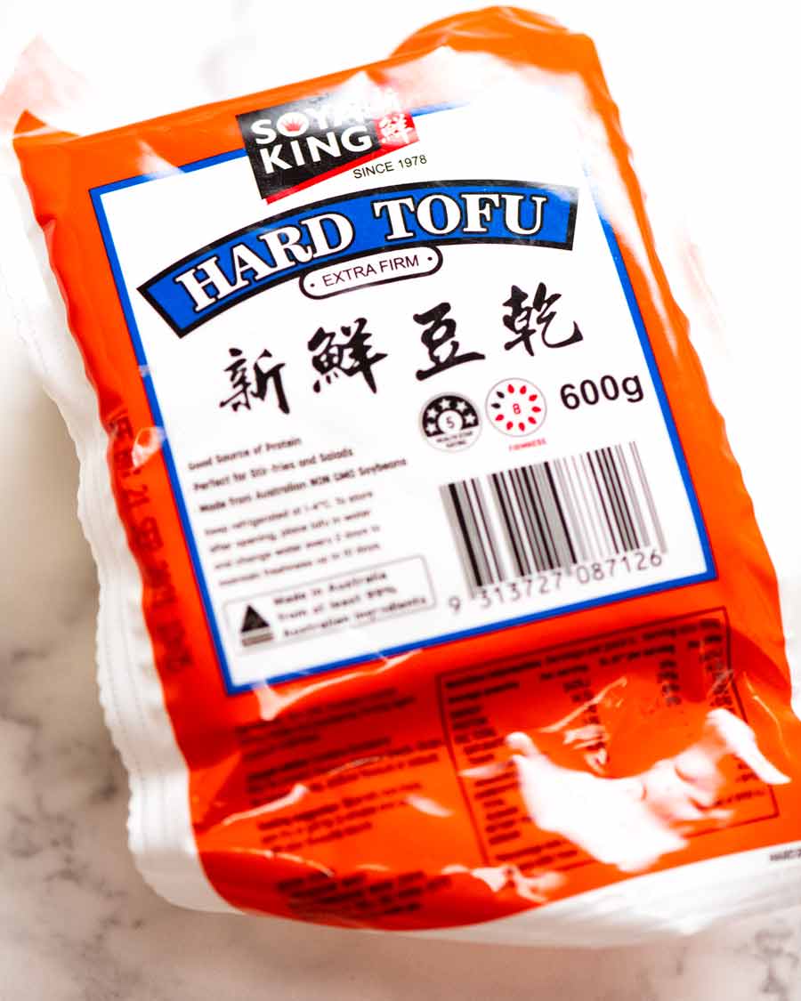 Tofu para filetes de tofu con costra de sésamo con salsa teriyaki