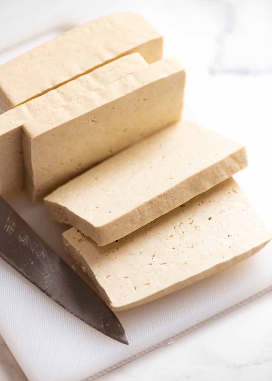 Cortar filetes de tofu