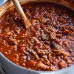 Chile de pavo hecho en horno holandés