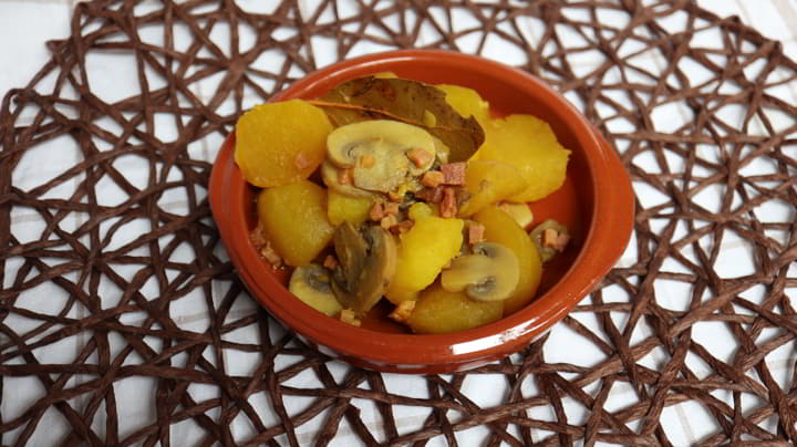 Hacer con Mambo la receta de guiso con champiñones