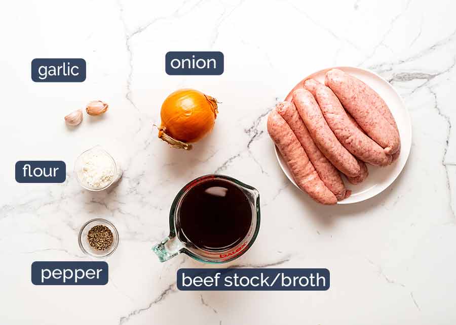 Ingredientes en Bangers and Mash (Salchicha con Salsa de Cebolla)