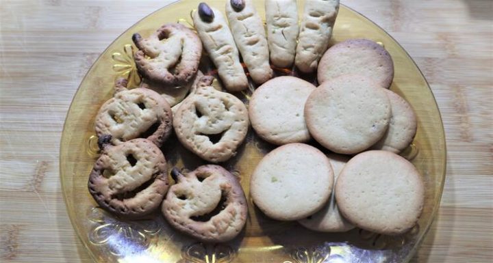 Hacer la forma de la calabaza para hacer las galletas