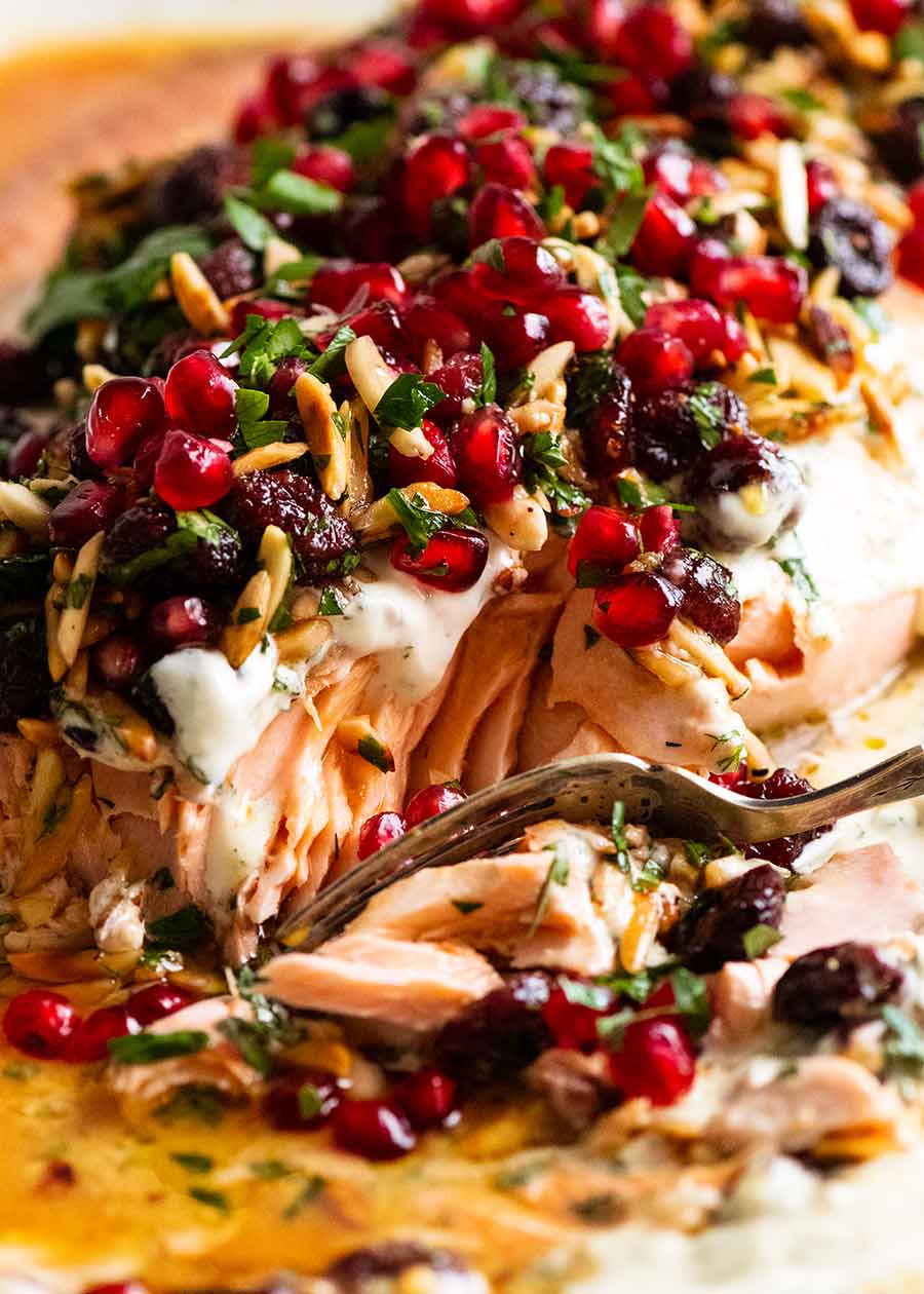 Comer salmón al horno navideño