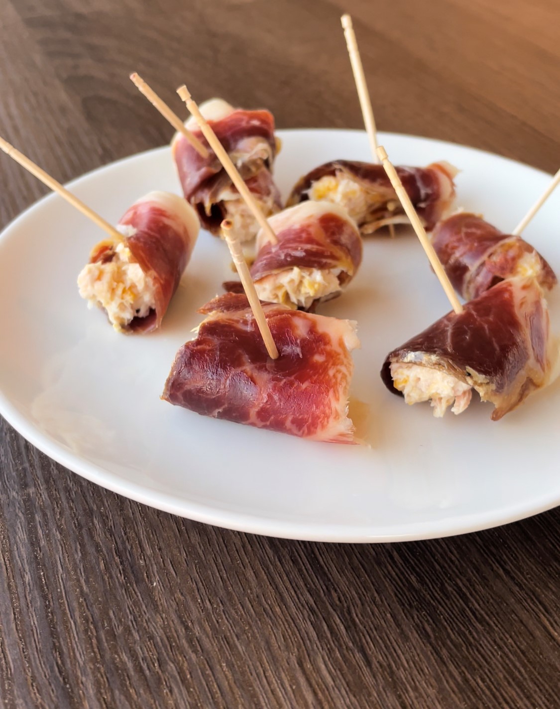 Rollitos de jamon iberico
