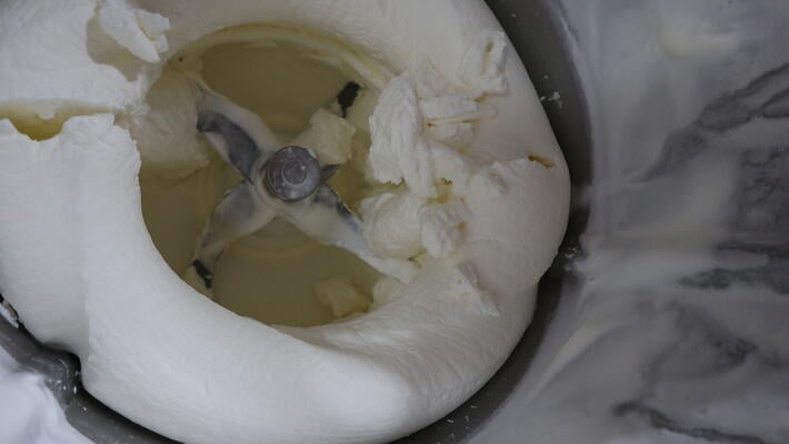 hacer-nata-montada-con-thermomix Montar la nata con Thermomix