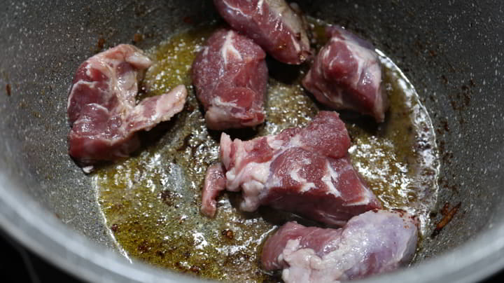 Ponemos las carrilleras a sofreír