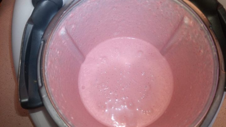 Ya tenemos el batido de fresa terminado