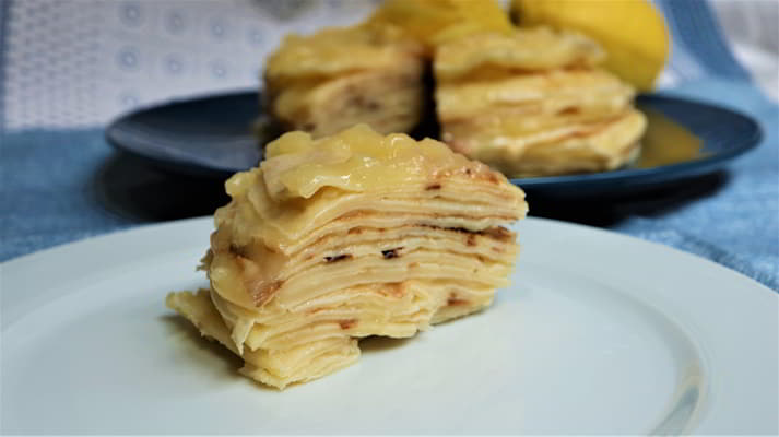 Como hacer una tarta con crepe y crema de limón