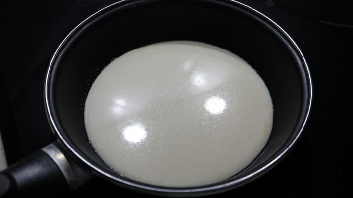 Hacemos los crepes en la sartén