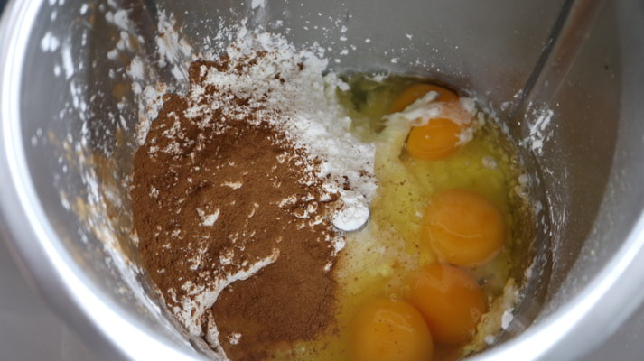 Preparamos la masa para la leche frita