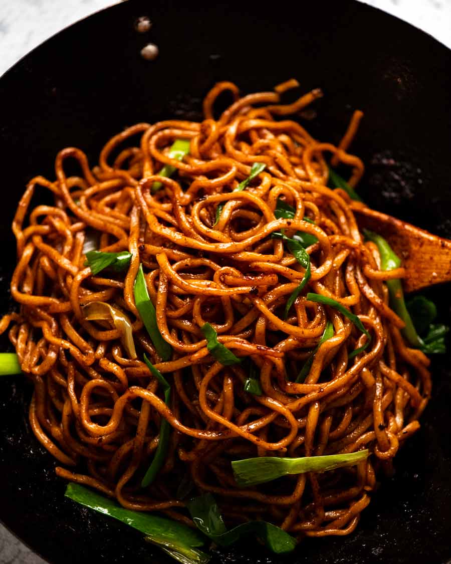 Fideos Supremos de Soja en wok, listos para comer