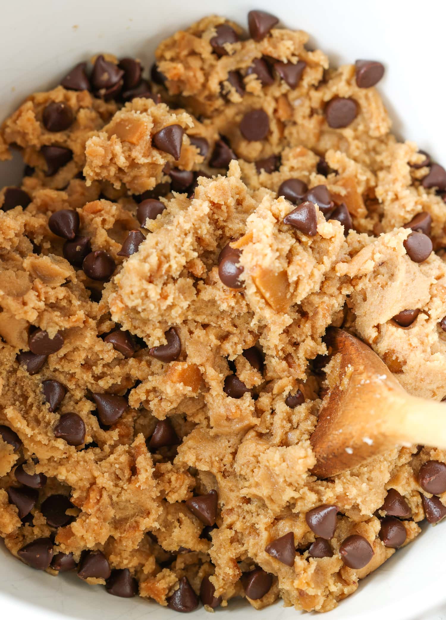 masa para galletas en un tazón