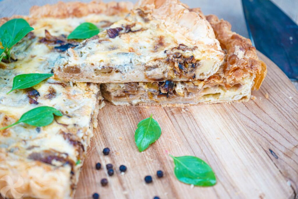 Tarta de puerro, gorgonzola y pera