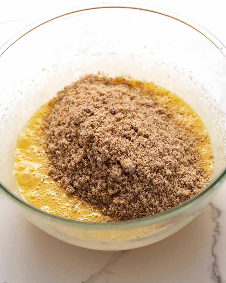 Masa de bizcocho de avellanas en aceite de oliva