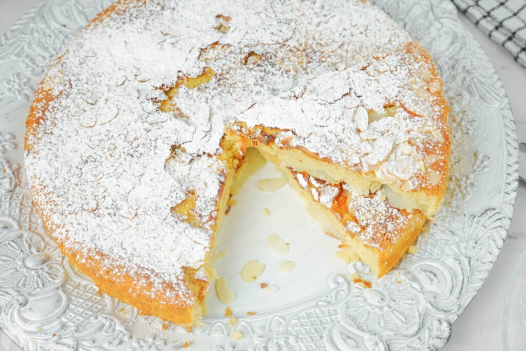 Bizcocho de almendras con peras