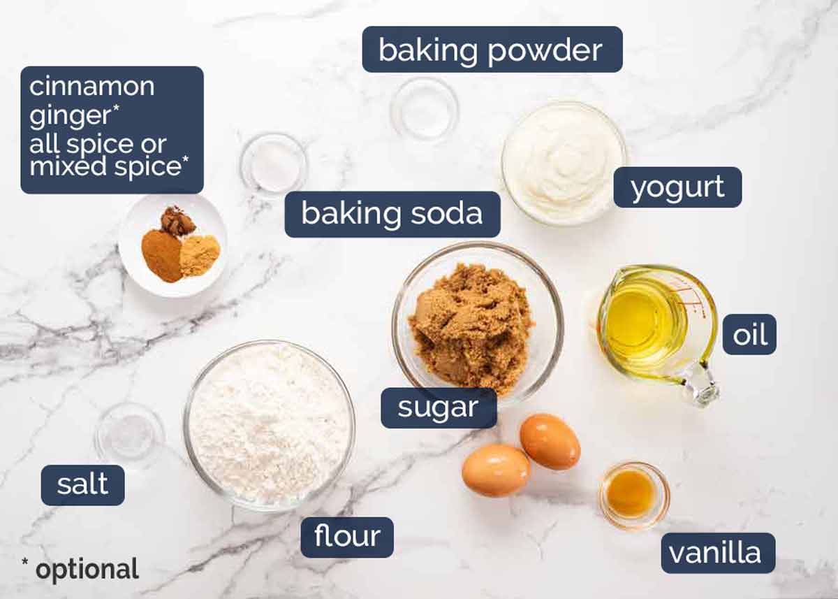 Ingredientes en pan de manzana con canela