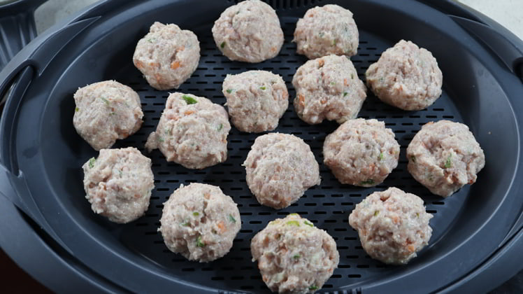 Hacer-las-albondigas-al-vapor Hacer las albondigas al vapor
