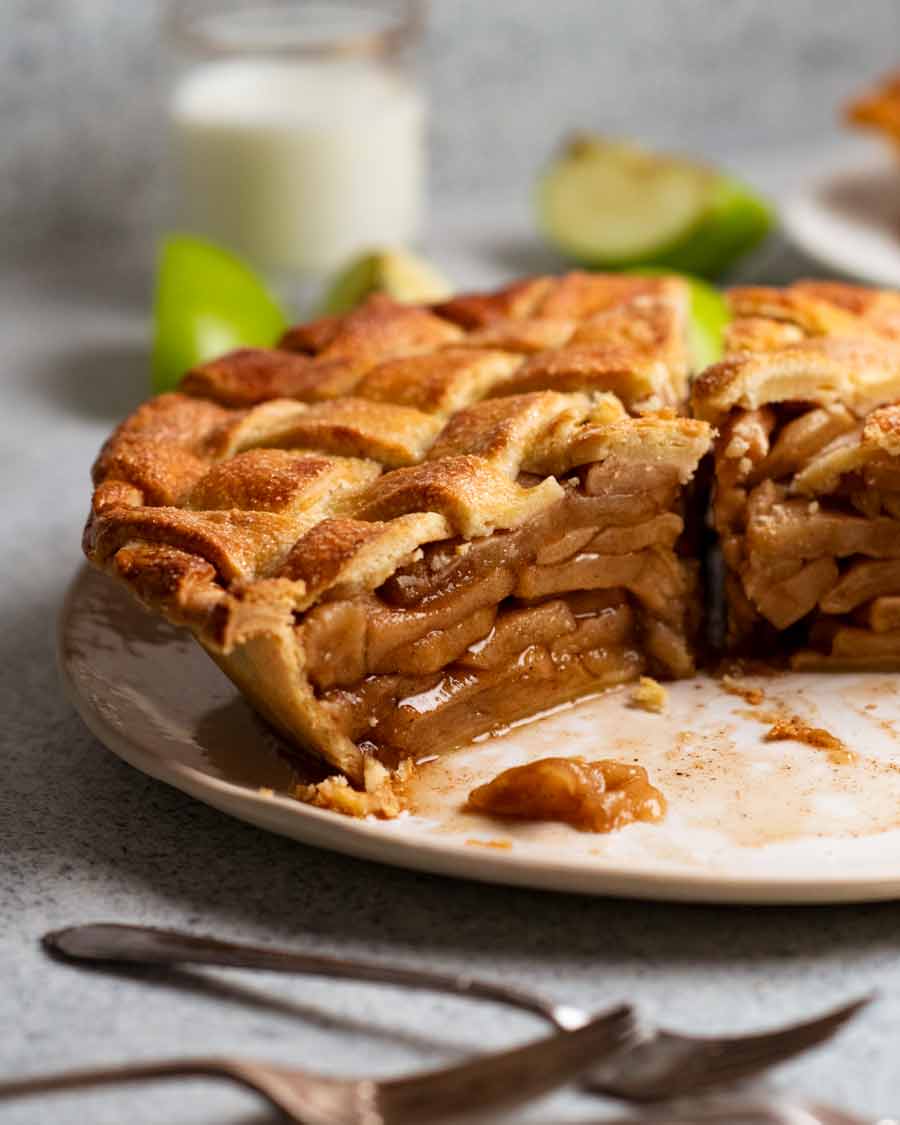 Cerrar rebanada de pastel de manzana