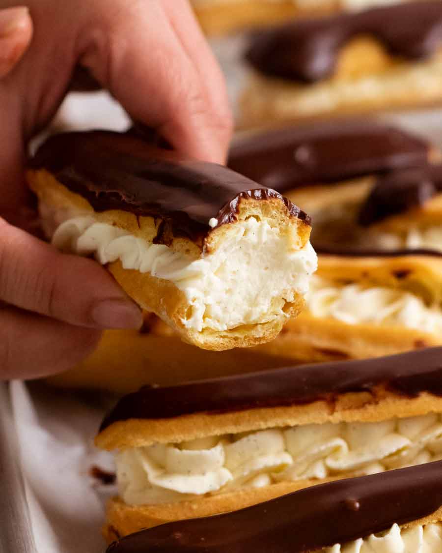 Mostrando el interior de Eclairs