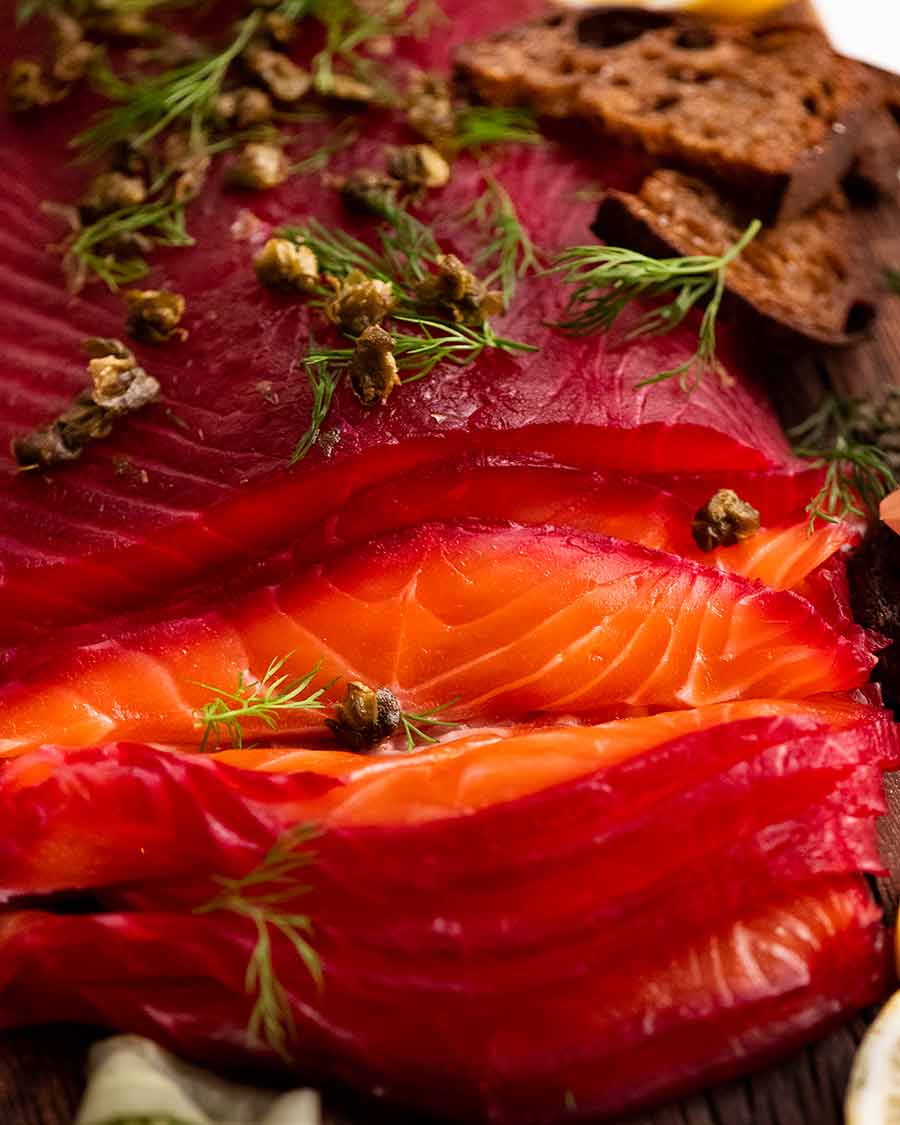 Salmón Curado con Remolacha (Gin o Vodka)