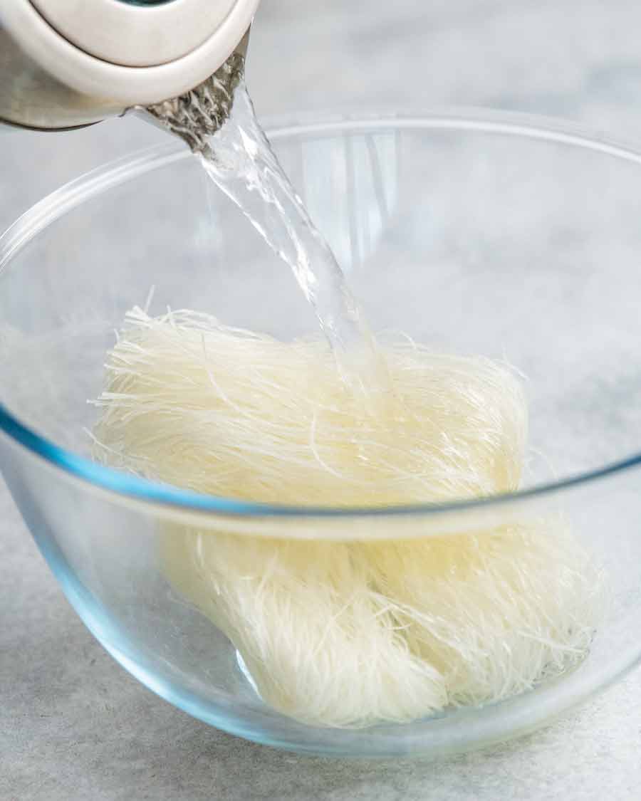 Cómo preparar fideos de vidrio (también conocidos como fideos de hilo de frijol seco)