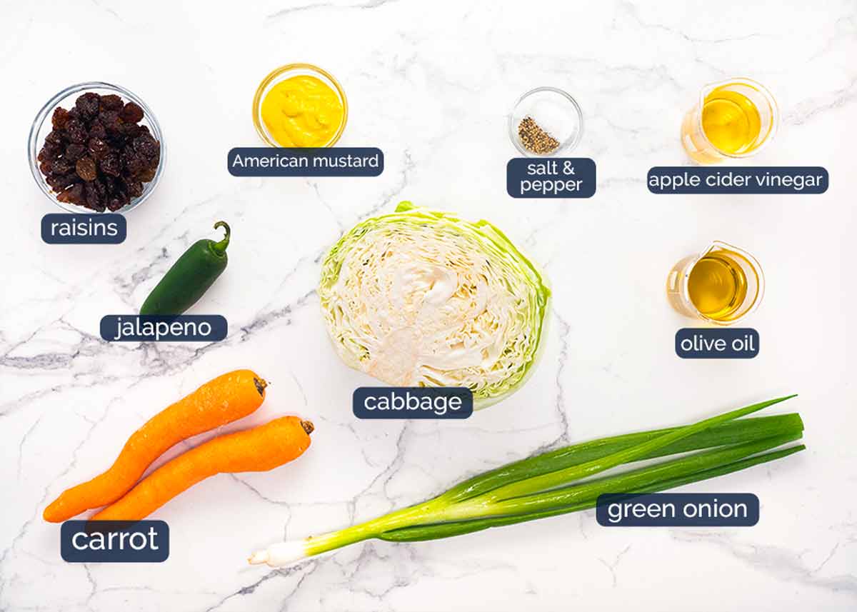 Ingredientes en ensalada de repollo jamaicano