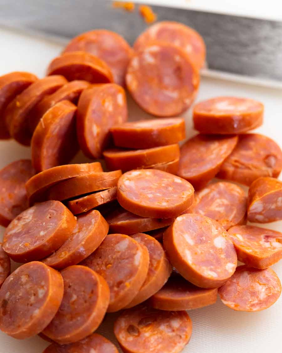 Chorizo ​​loncheado listo para cocinar
