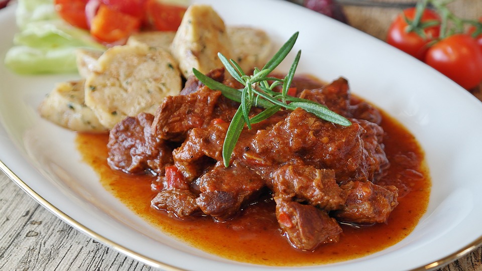 Las mejores recetas de salsa para carne que puedes hacer en casa 8 recetas de salsa para carne