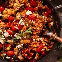Risoni de pollo griego One Pot recién cocinado (Orzo)