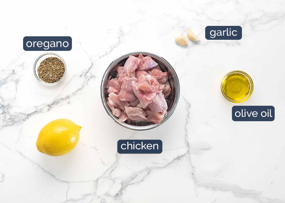 Ingredientes en One Pot Greek Chicken Risoni (Orzo)