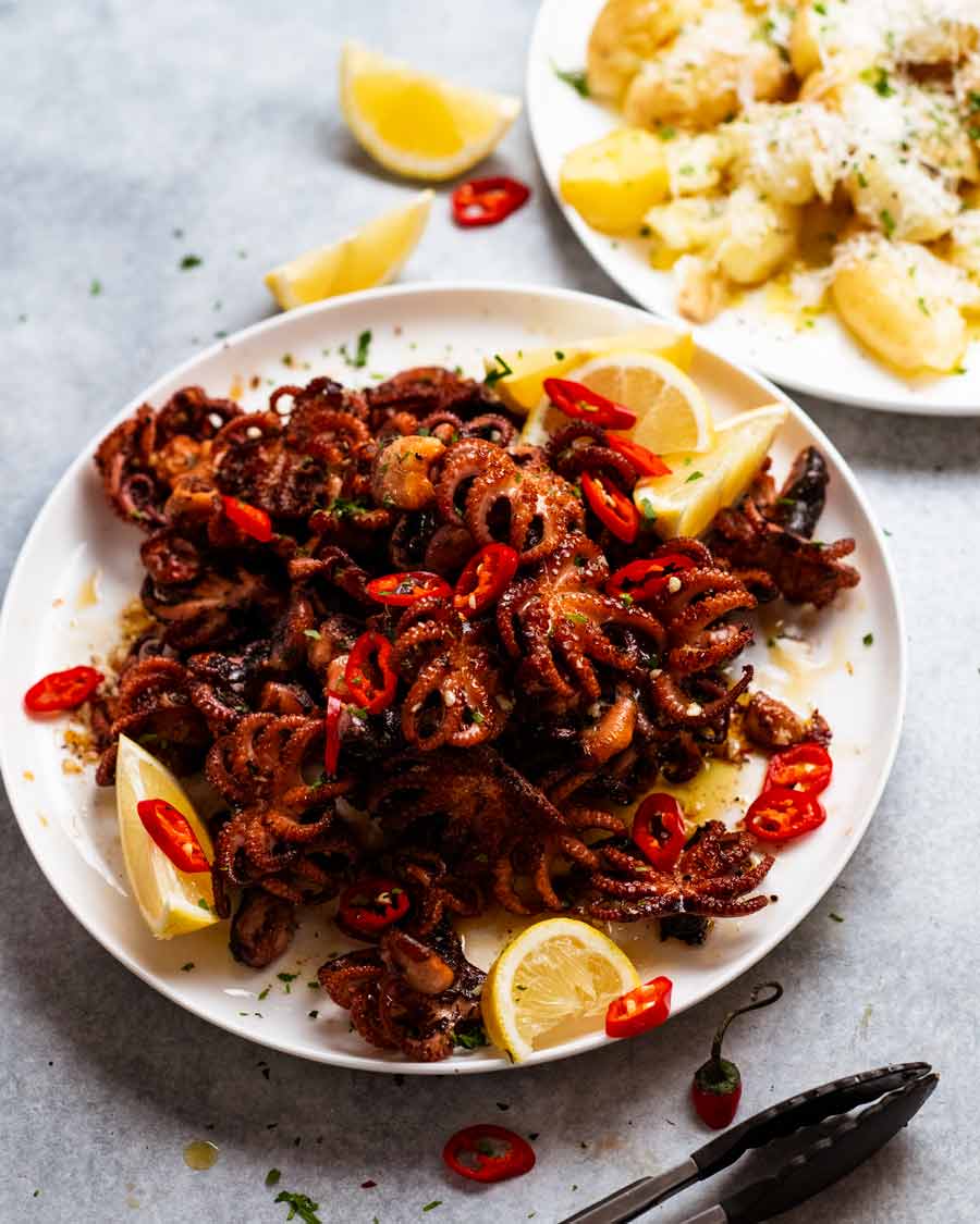 Pulpitos crujientes marinados con ensalada de patata