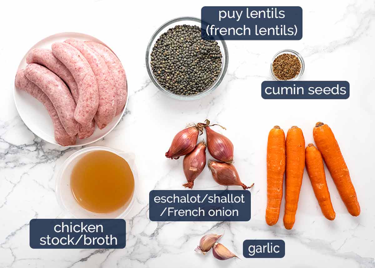 Ingredientes en One pan salchicha al horno y lentejas