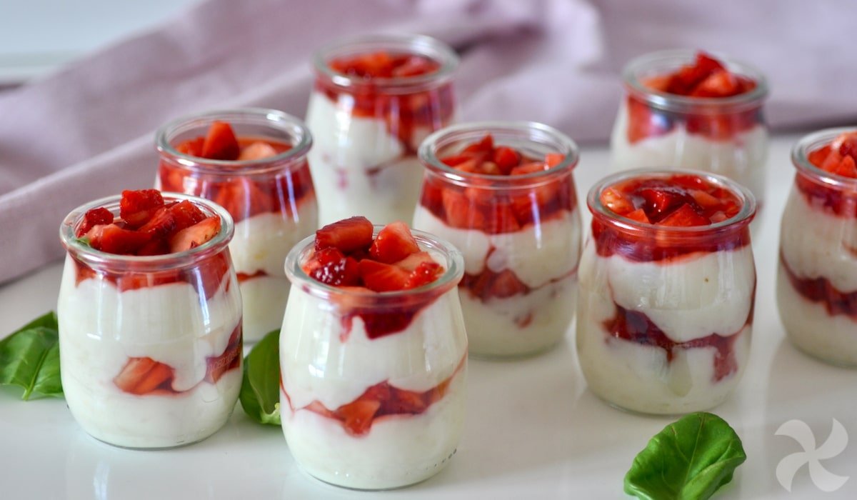 Vasitos De Arroz Con Leche Y Fresas Recet Stico