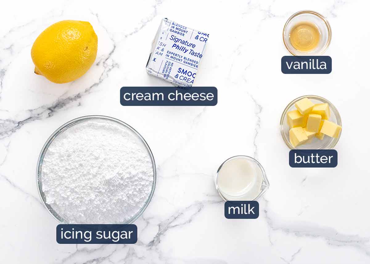 Ingredientes del bundt cake de zanahoria relleno de cheesecake