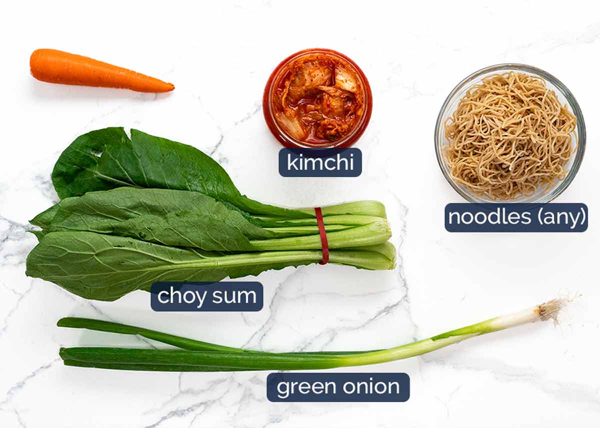 Ingredientes de la sopa de fideos coreana picante