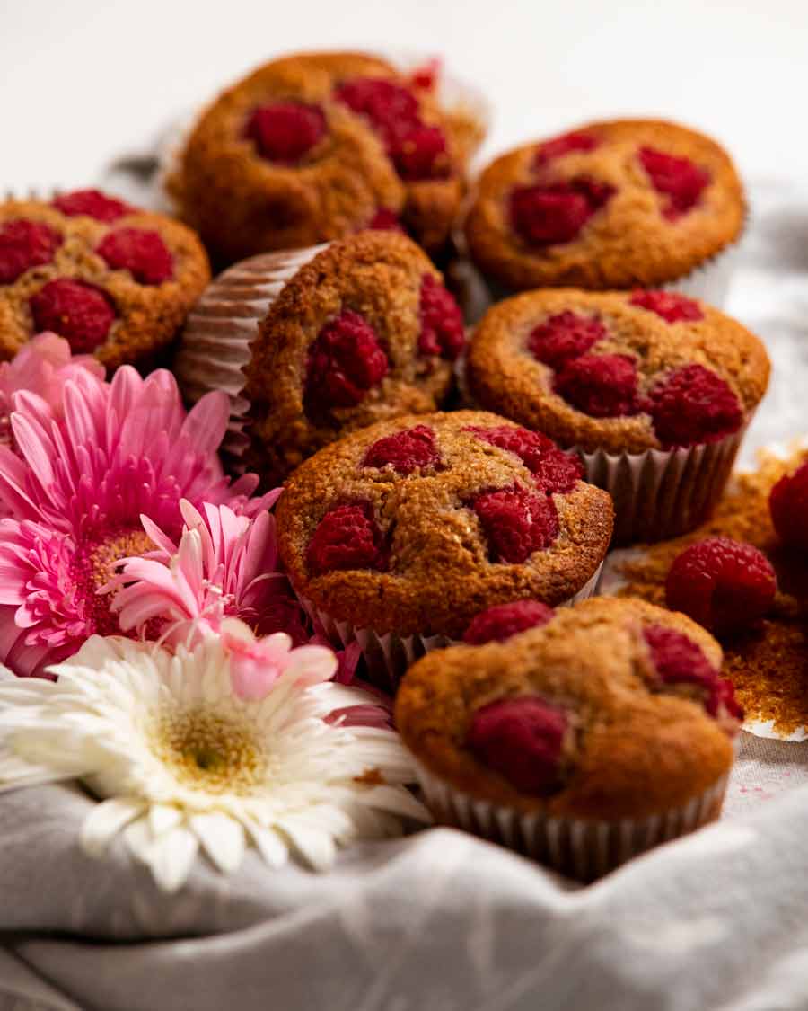 Montón de muffins de desayuno Up-and-go recién horneados