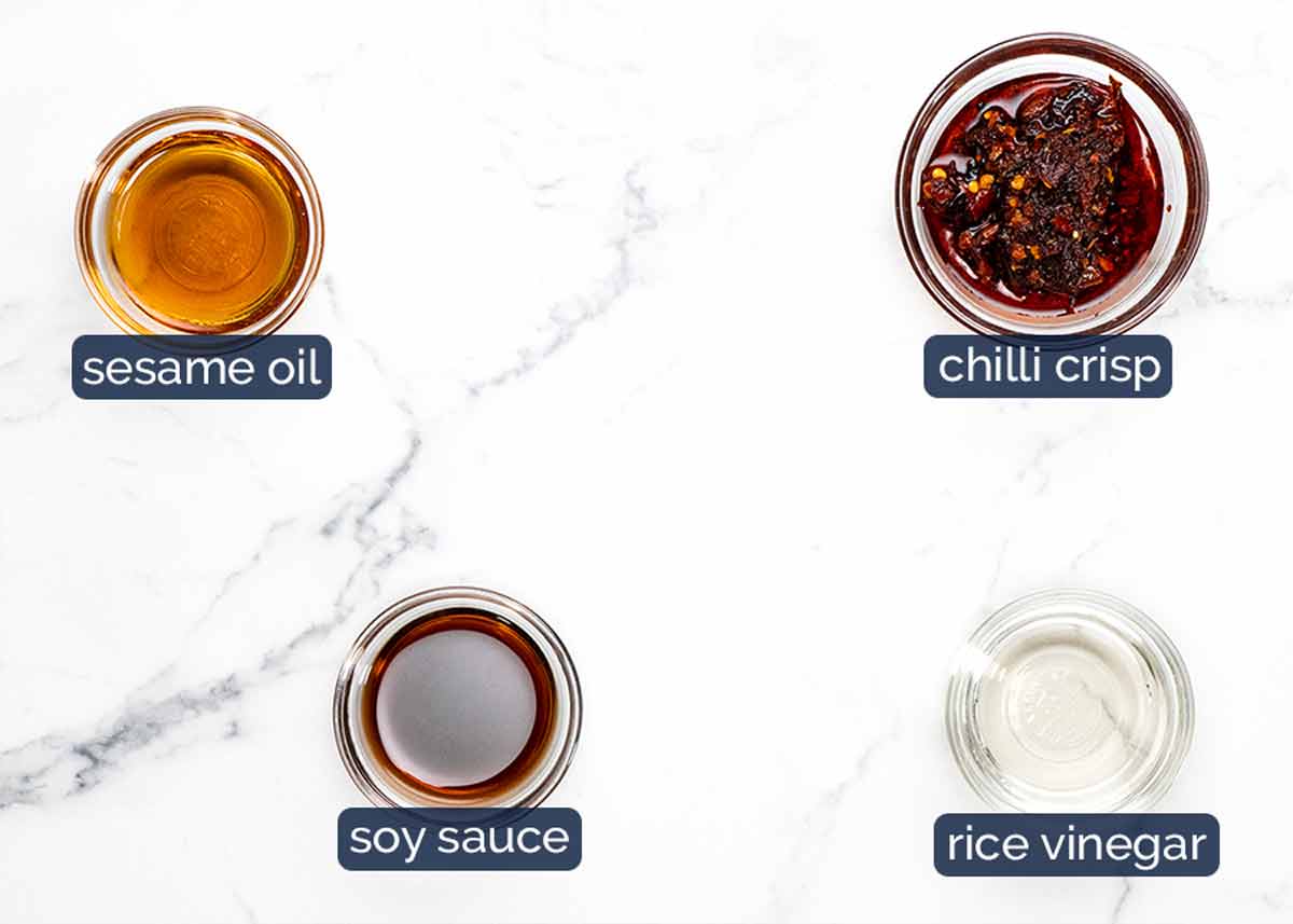 Ingredientes en ensalada picante de pepino