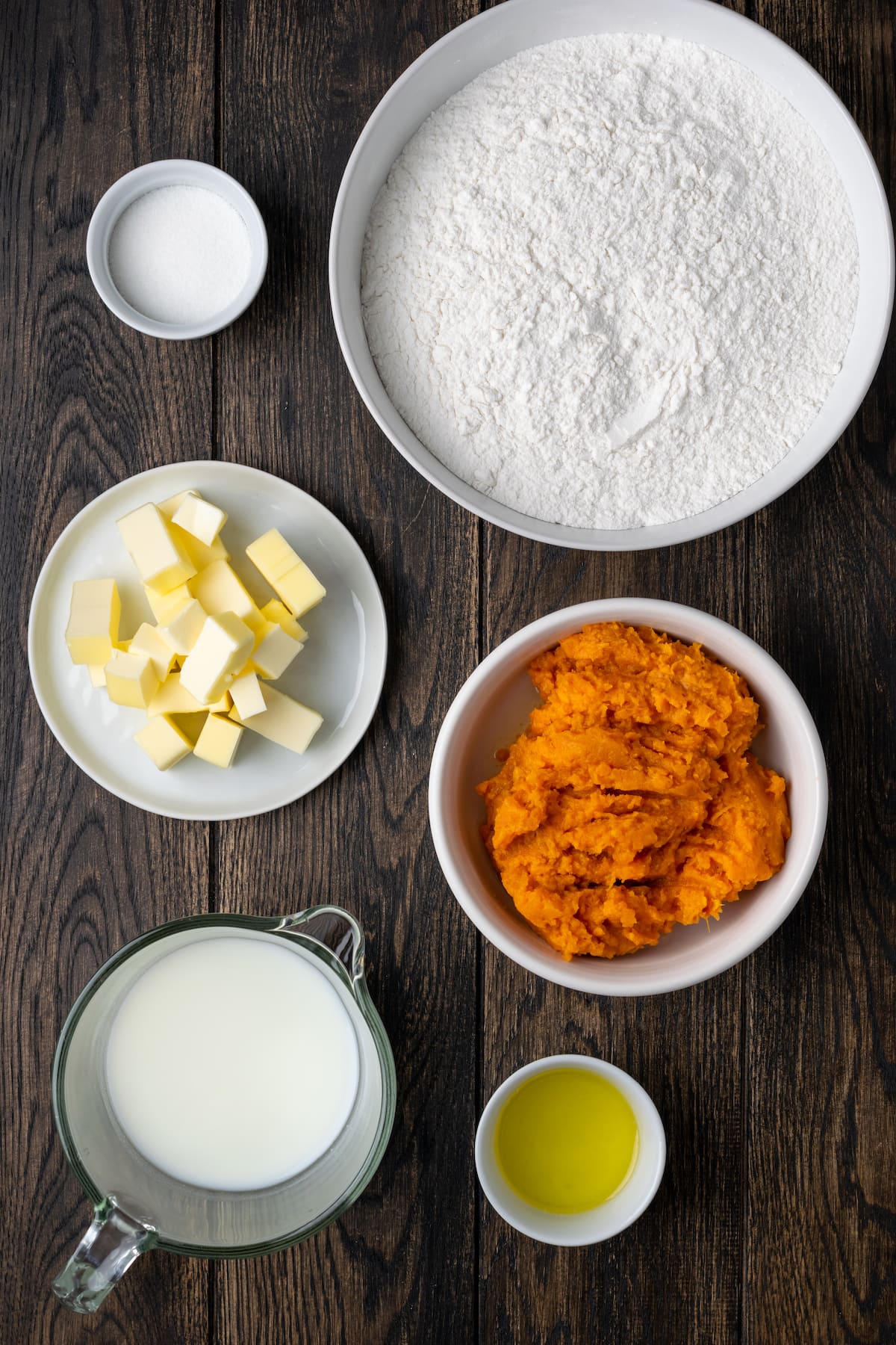 Los ingredientes para las galletas de boniato.