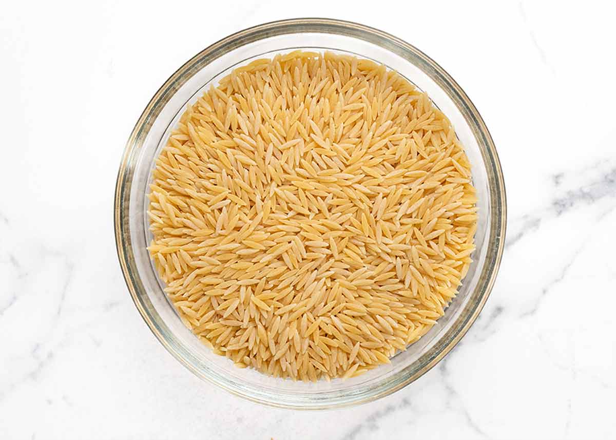 Ensalada italiana de risoni/orzo