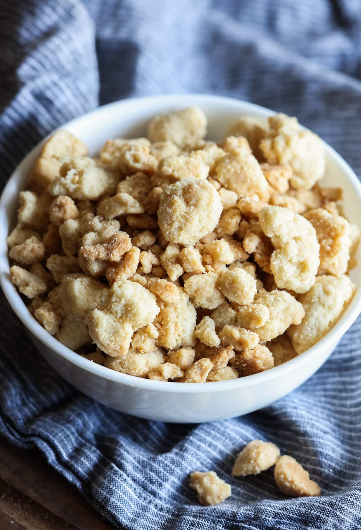 Cobertura de streusel al horno en un tazón