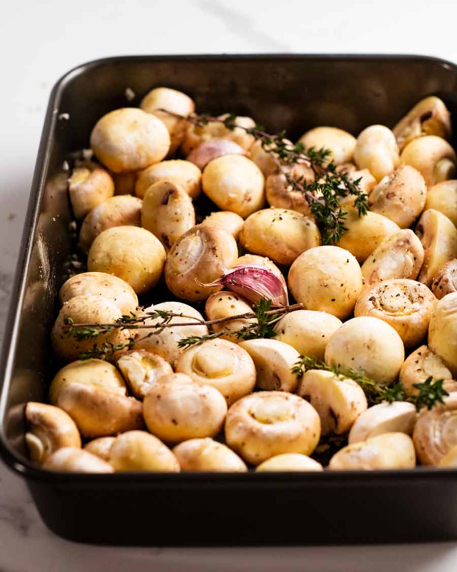 Elaboración de champiñones marinados con balsámico