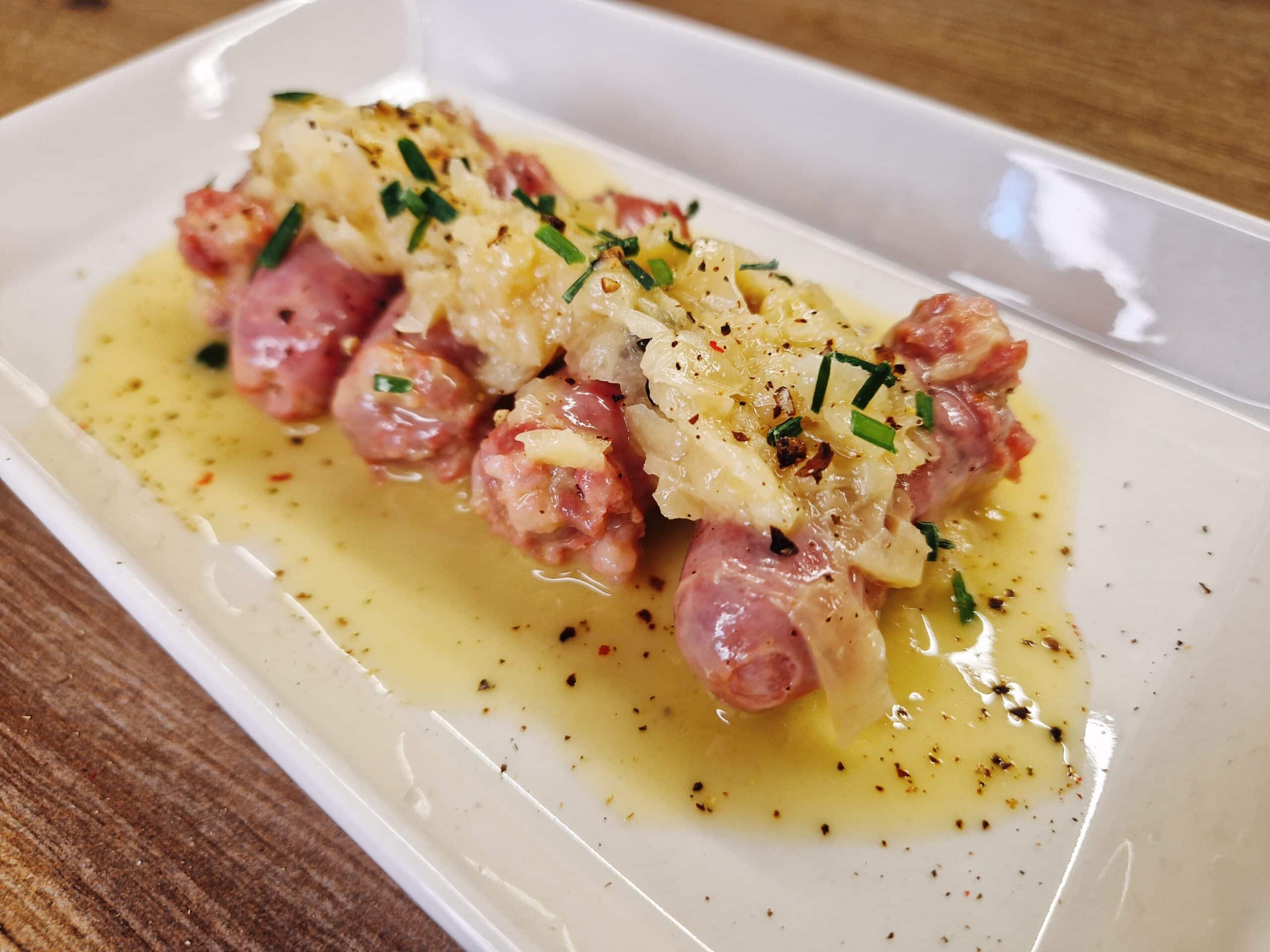 Salchichas al vino