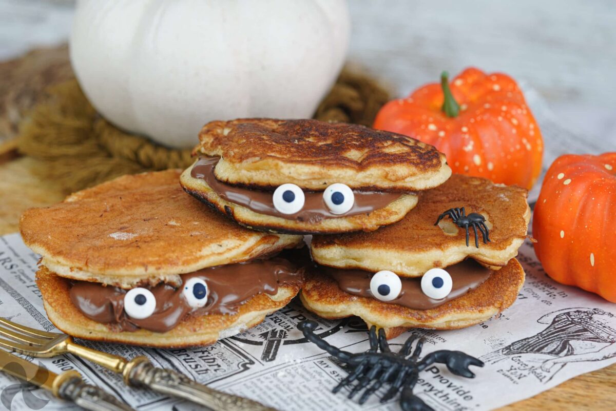 Dorayakis rellenos de chocolate para Halloween